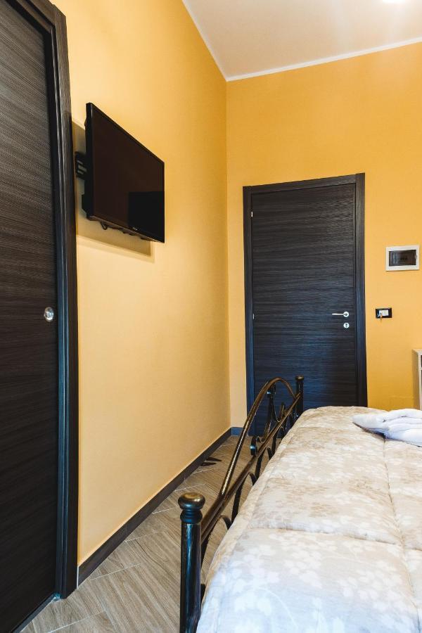 B&B Raggio Di Sole ปอร์โต เอมเปโดเกล ภายนอก รูปภาพ
